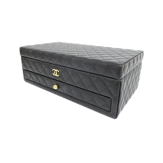 Chanel Box Black
