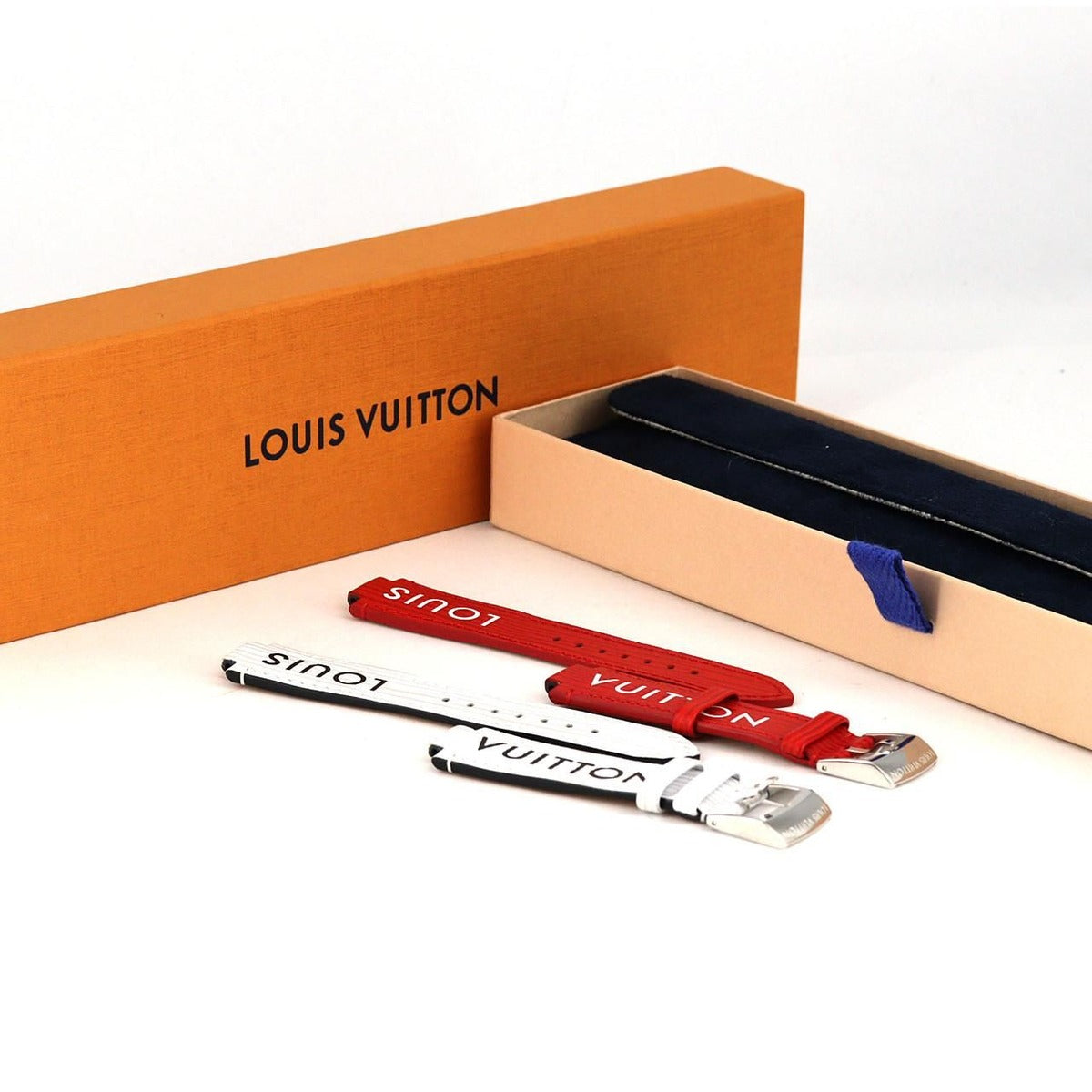 Louis Vuitton Tambour Black Chronograph SS Bracelet — view 8