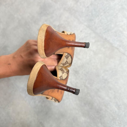 Gucci Horsebit Pumps GG Canvas Beige Gold Hardware 34 1 2 C Women's Shoes