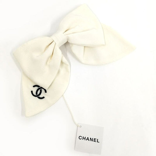 Chanel Barrette Ribbon Coco Mark White