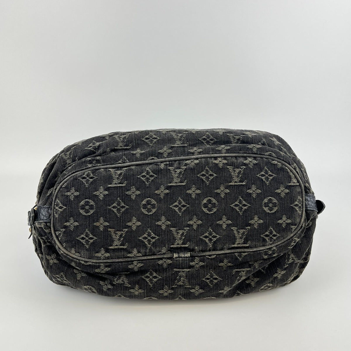 Louis Vuitton Monogram Slightly Shoulder Bag Denim Black Vintage — view 6