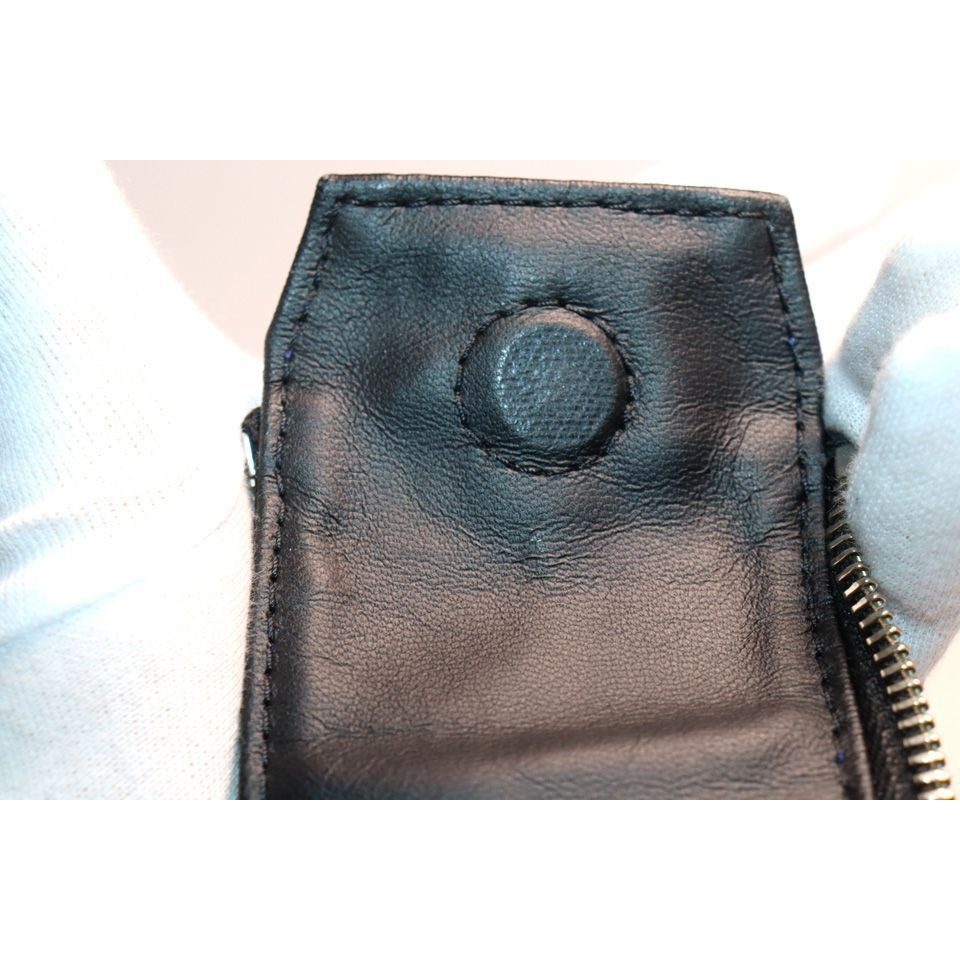 Louis Vuitton Taigarama Dopp Kit Leather Second Bag — view 10
