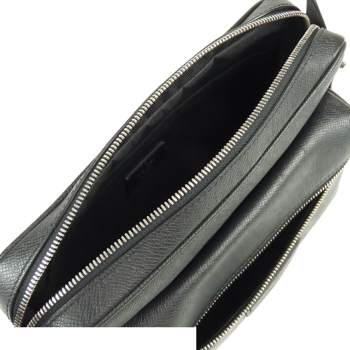 Louis Vuitton Outdoor Messenger PM Noir Black Taigarama Shoulder Bag — view 5