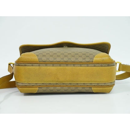 Gucci Vintage Micro GG Shoulder Bag Pochette Beige — view 3