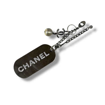 Chanel Dog Tag Key Sling Bag Charm Key Holder Silver — view 4