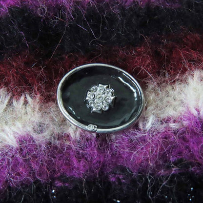 CHANEL P75766 With Coco Mark Plate Coco Mark Chain Striped Pattern Long Sleeve