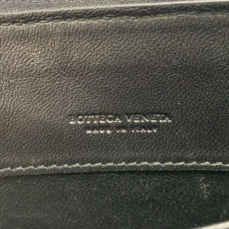 Bottega Veneta Intrecciato Black L-shaped Zipper Clutch Leather
