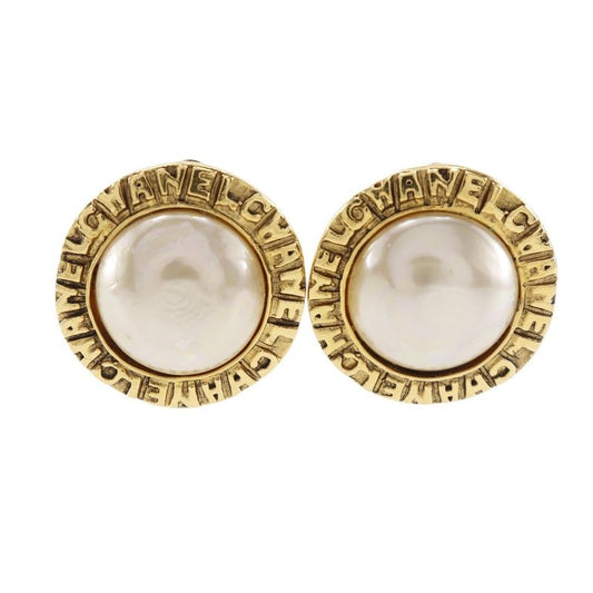 Chanel Round Logo Vintage Gold Plated And Faux Pearl Ladies 21.8g Earring