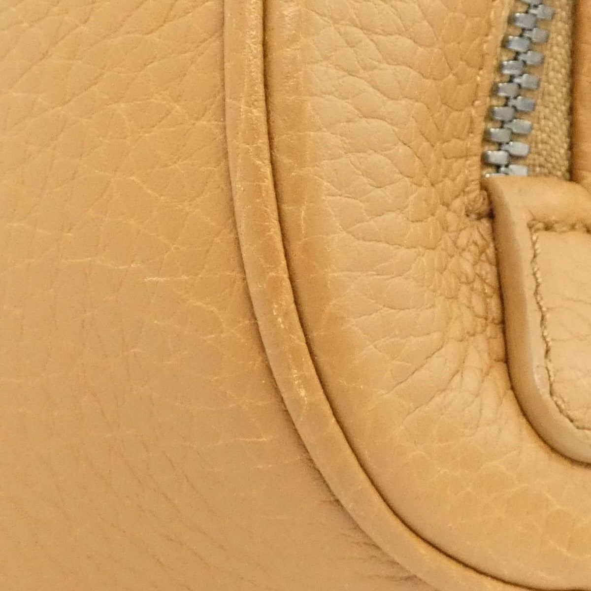 Loewe Vintage Senda 310 79 103 Shoulder Bag Light Brown — view 5