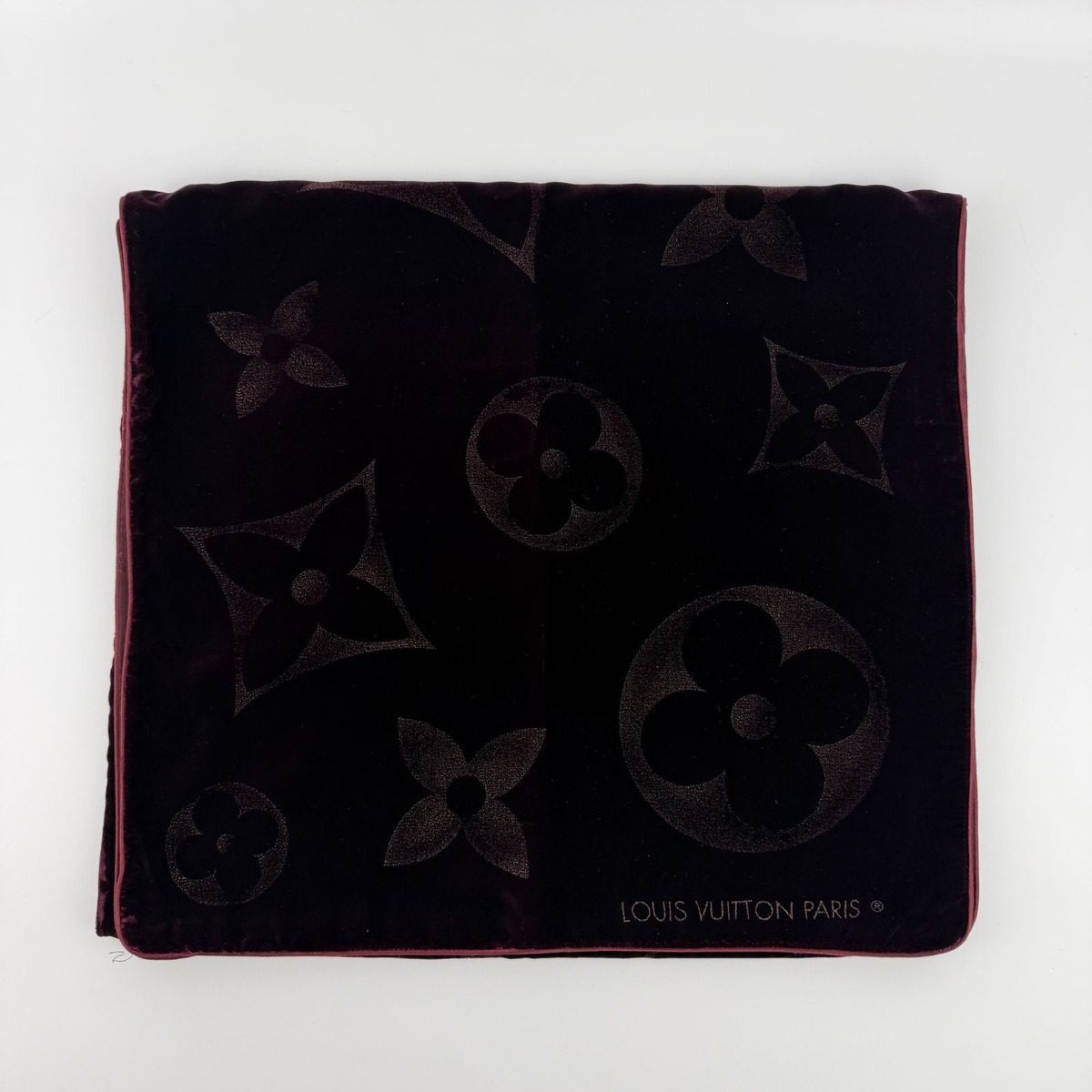 Louis Vuitton Echarpe Velvet Shawl Rayon Silk Gold Vintage Scarf — view 3