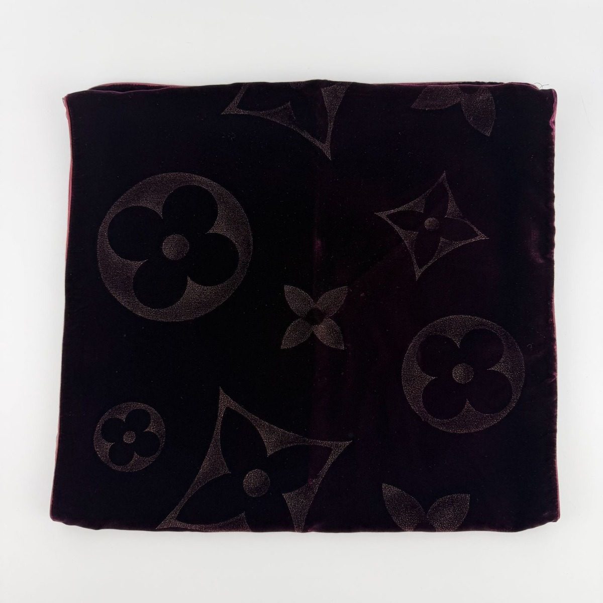 Louis Vuitton Echarpe Velvet Shawl Rayon Silk Gold Vintage Scarf — view 5