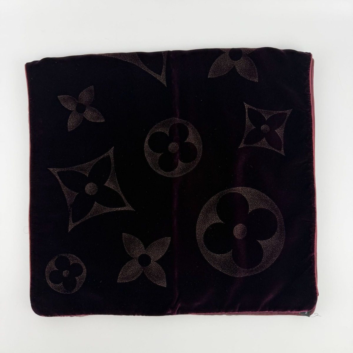 Louis Vuitton Echarpe Velvet Shawl Rayon Silk Gold Vintage Scarf — view 6