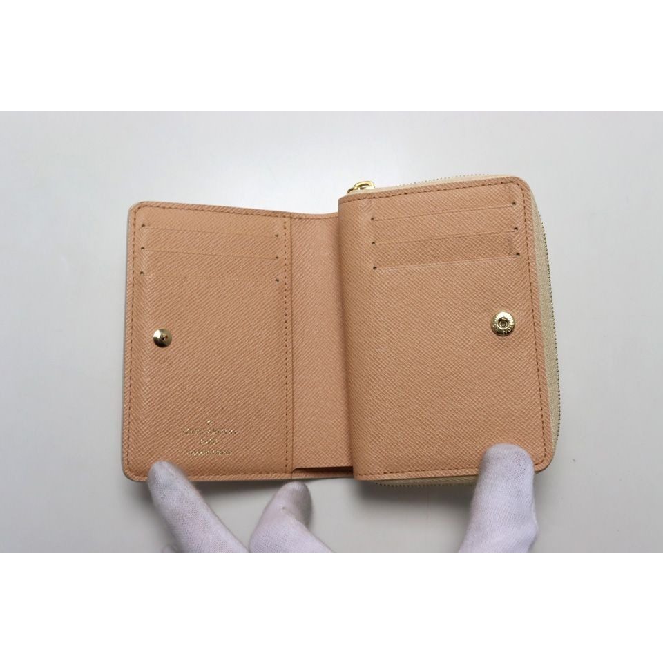 Louis Vuitton Monogram Portefeuille le Leather Bifold Wallet — view 4