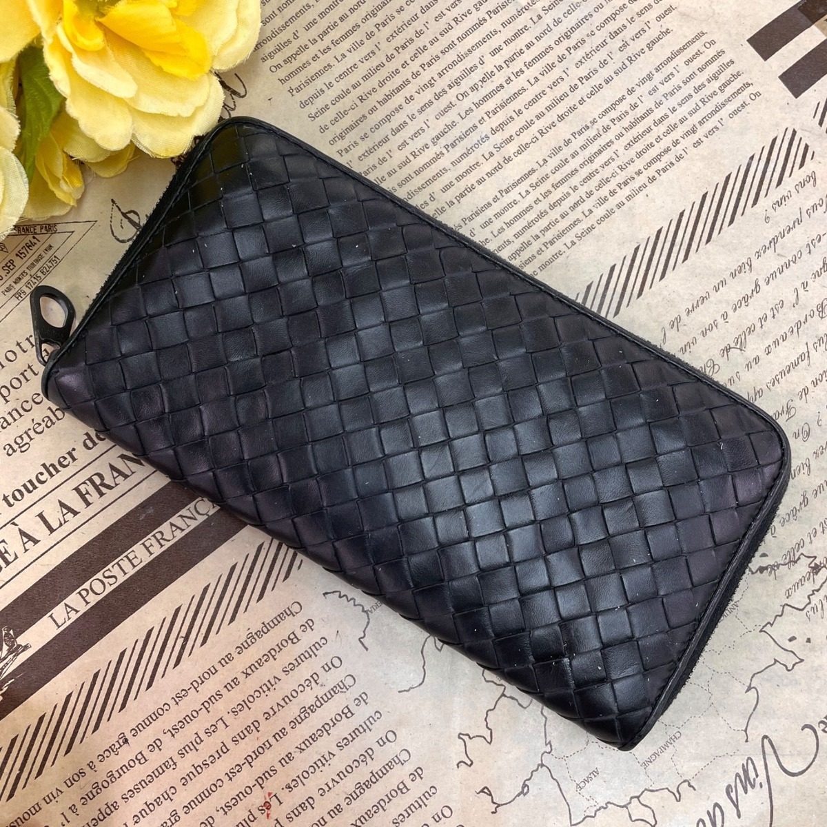 Bottega Veneta Wallet Round Intre Black Leather Card Coin — view 2