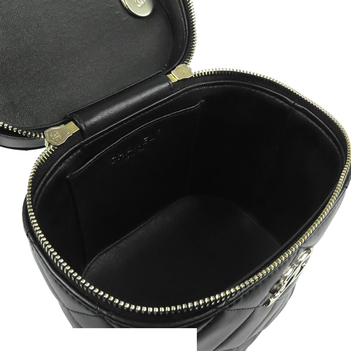 Chanel Vanity Bag Black Gold Lambskin Quilted 2-Way Handbag Chain — view 4