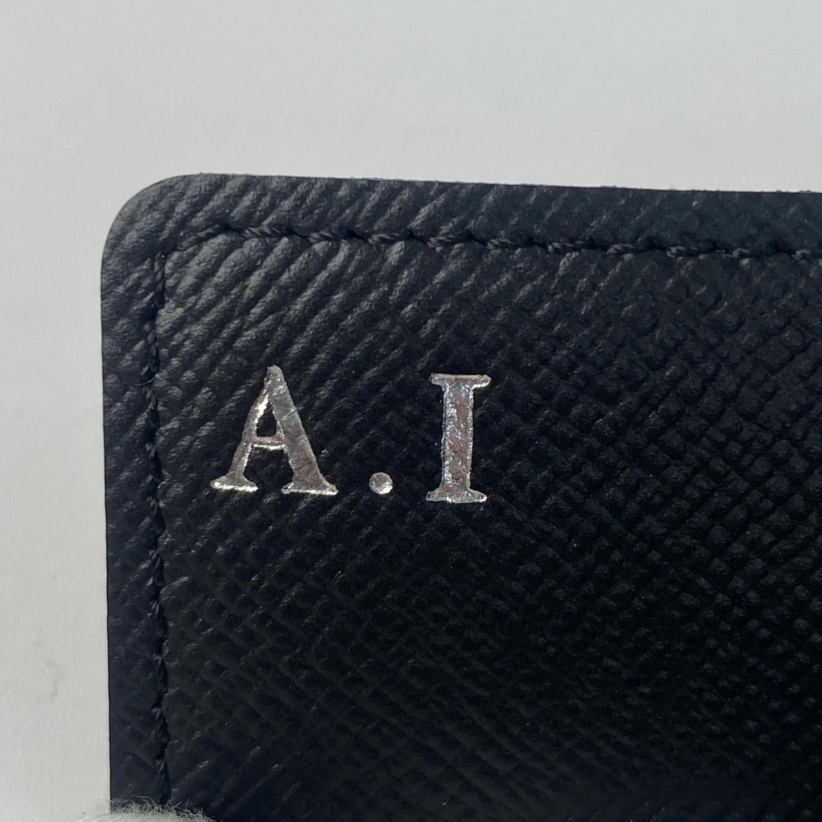 Louis Vuitton Damier Graphite Key Case — view 10