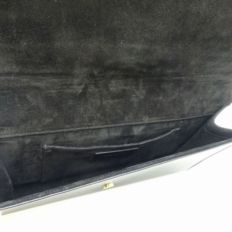 Yves Saint Laurent Shoulder Bag