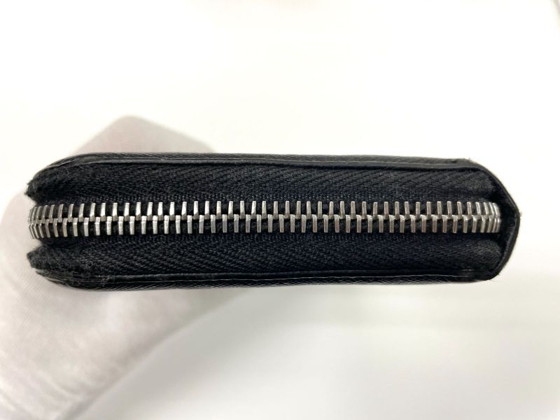 Prada Saffiano Leather Round Zipper Long Wallet Long Wallet Black Made In Italy