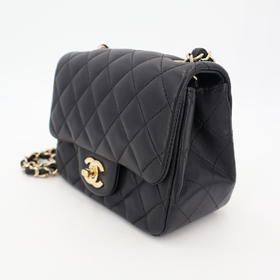 Chanel Mini Flap Bag Chain Shoulder 2019ss Matelasse A35200 Black Gold Hardware