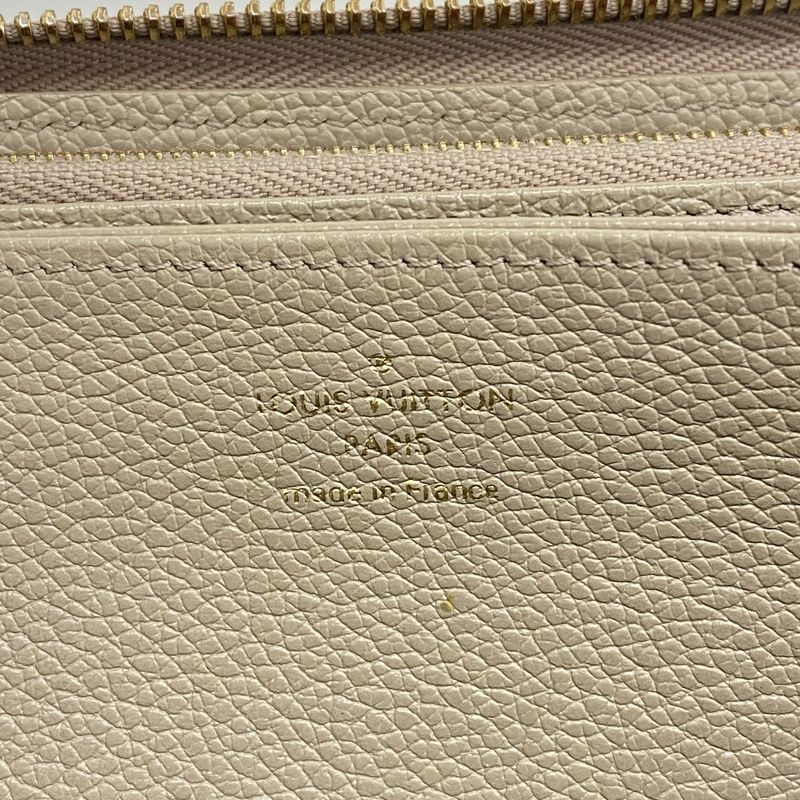 Louis Vuitton Long Wallet Monogram/empreinte Zippy Wallet M69794 Tortolaire