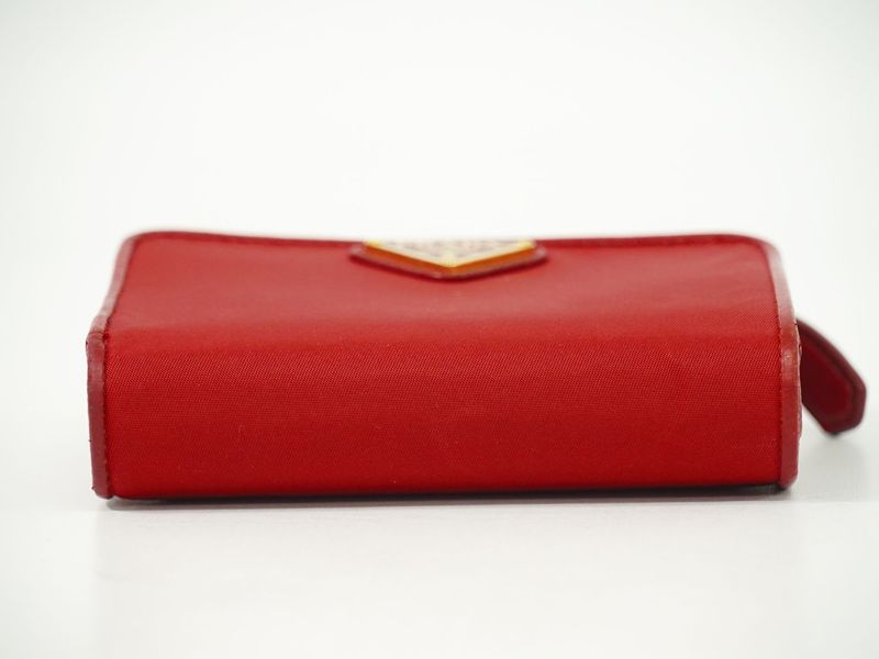Authentic Prada Nylon Fold Wallet Compact Wallet Red Wallet Pre-owned [follow-up