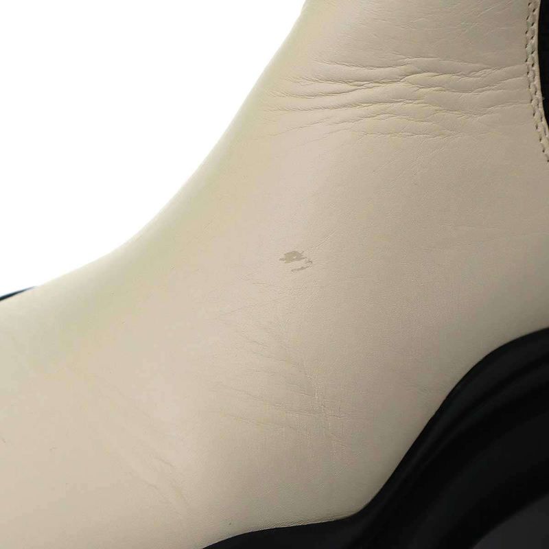 Bottega Veneta Tire Chelsea Boots Off White 35