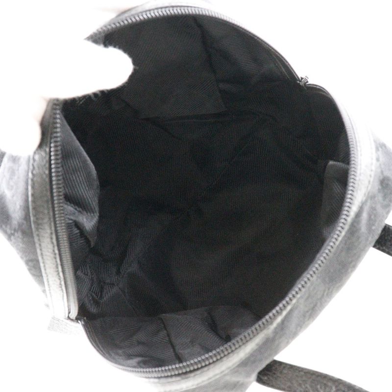 Gucci 124542 GG Canvas Ladies Handbag