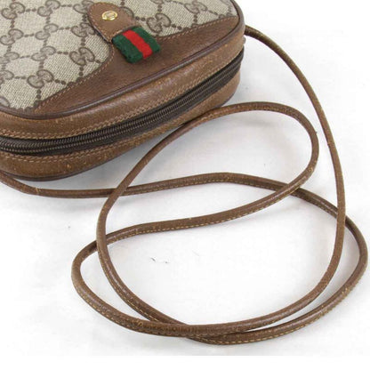 Gucci Old Gucci 8902066 Shoulder Bag GG Supreme Canvas Brown