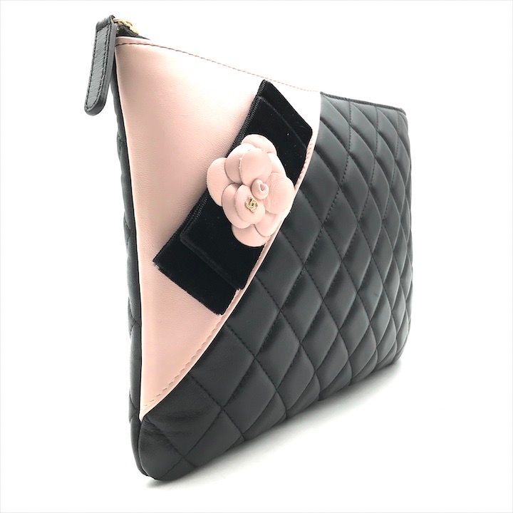 Chanel CC Logo Quilted Camellia Lambskin Clutch Black Pink Case