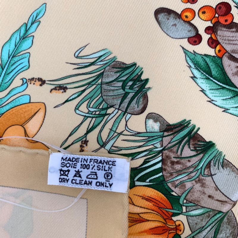 Grade Hermes Carre 90 Pythagore Pythagoras Iro And Multicolor Silk Scarf