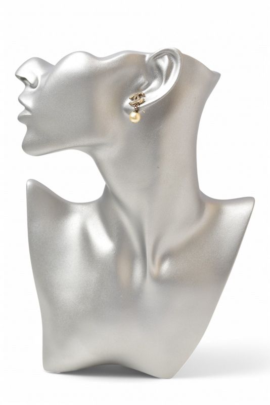 Chanel Earrings Chanel Mini CC Motif Coco Mark Swing Pearl Gold 08