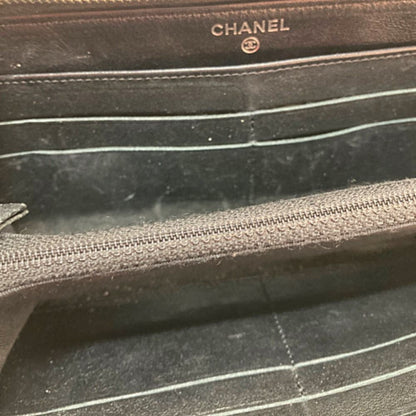 Chanel Matelasse Round Zipper Patent Leather A50097 Black