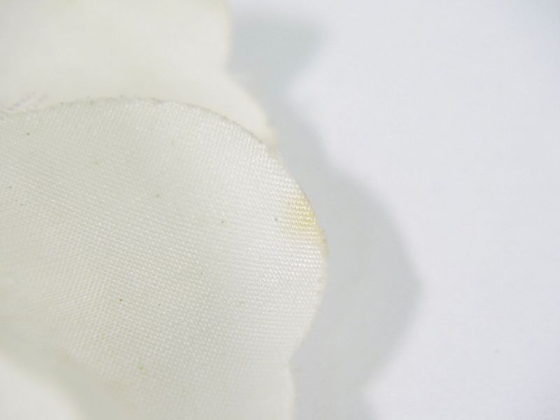 Authentic Chanel Camellia Corsage Brooch Nylon White Green Camellia Accessories