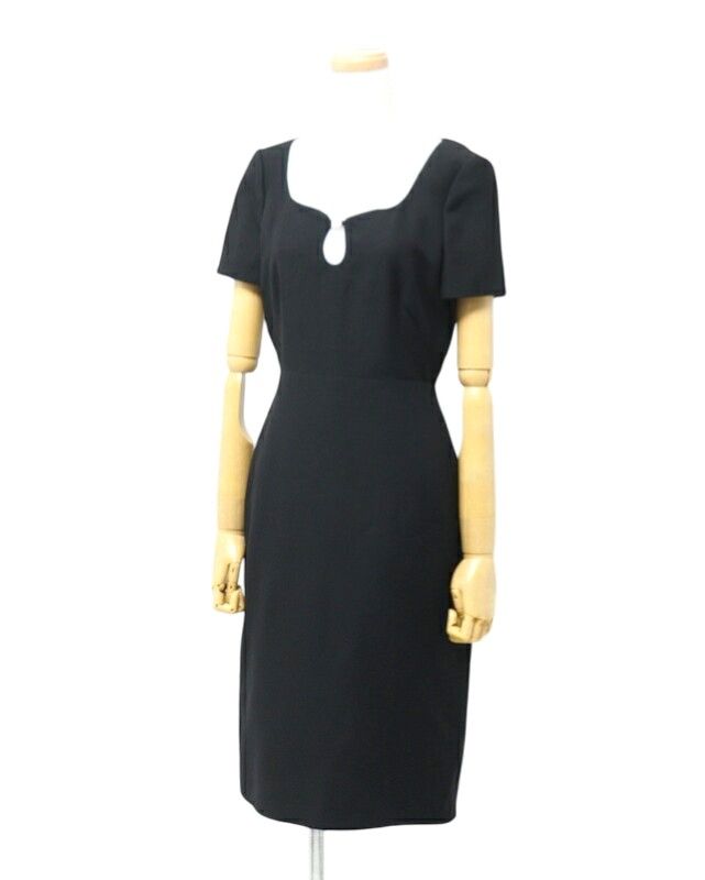 Gucci Dress Size 36 Silk Blend Wool Short Sleeves Tight Midi Dress Made In