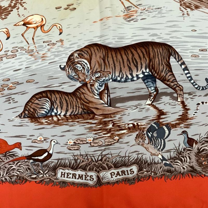 Hermes LA Treve DE LEAU Water Truce Carre 90 Scarf Large Tiger Taiga Animal