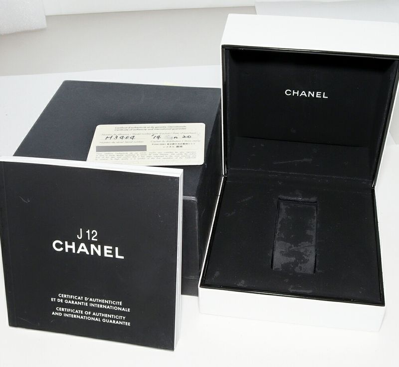Chanel J12 38mm (150in) Fars De Lune H3404 Men's