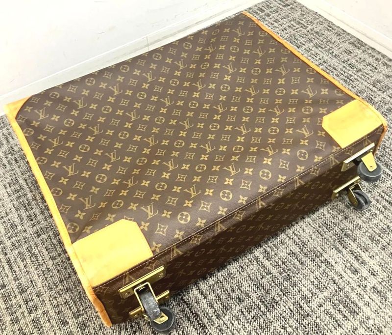 Louis Vuitton Pullman USA Trunk : Y0945