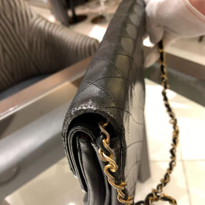 ◎authentic Chanel Half Moon Shoulder Bag Black