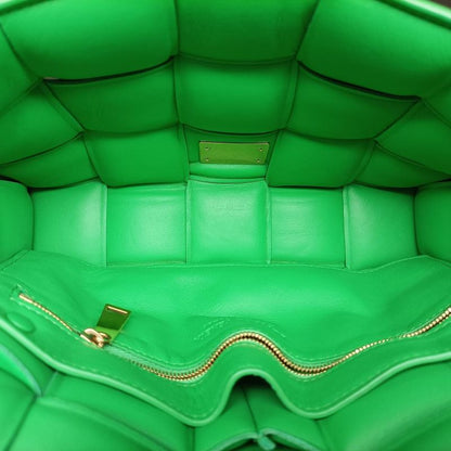 Bottega Veneta The Chain Cassette Green Lambskin B09108320p