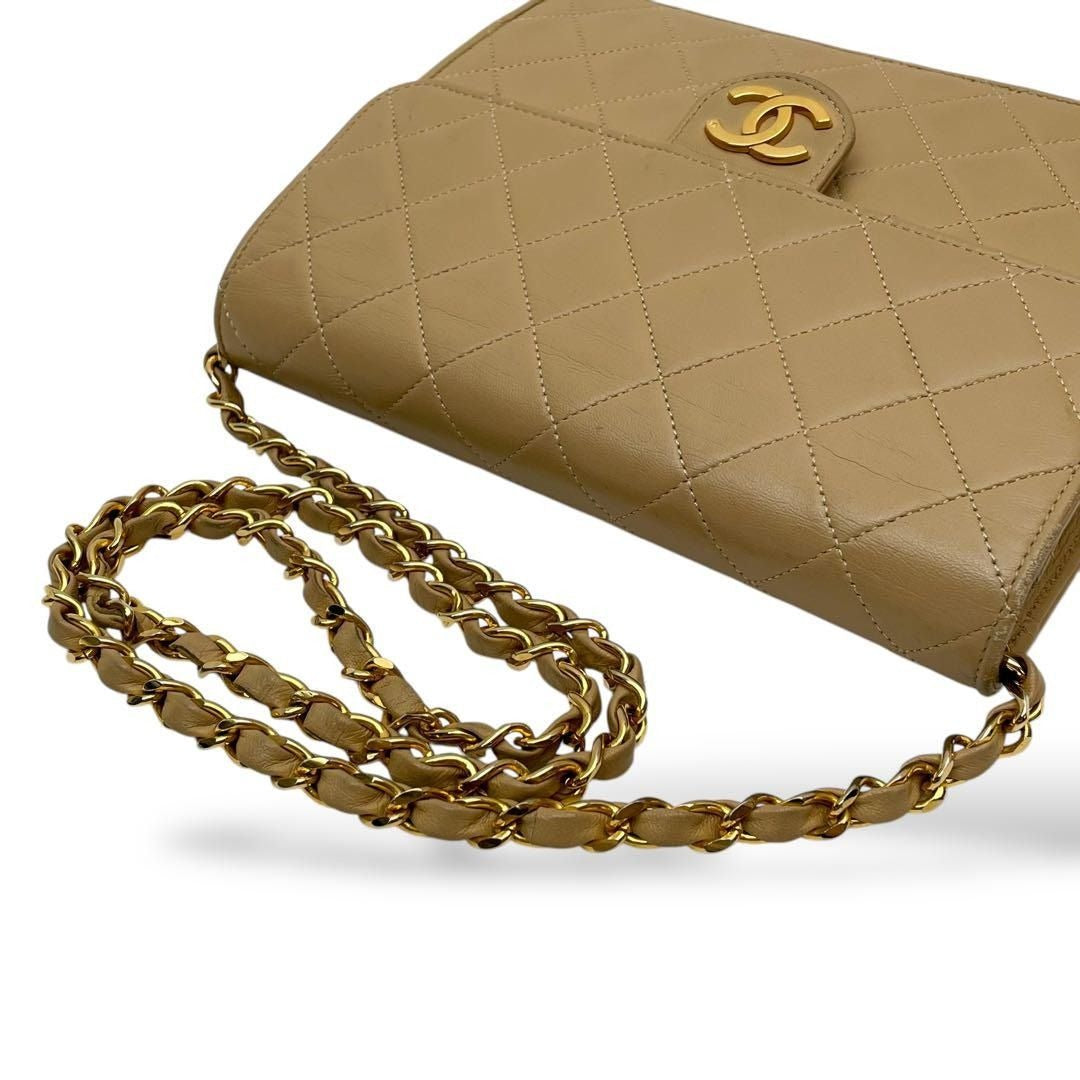 CHANEL Vintage Beige Lambskin Envelope Quilted Single Flap Bag Chain