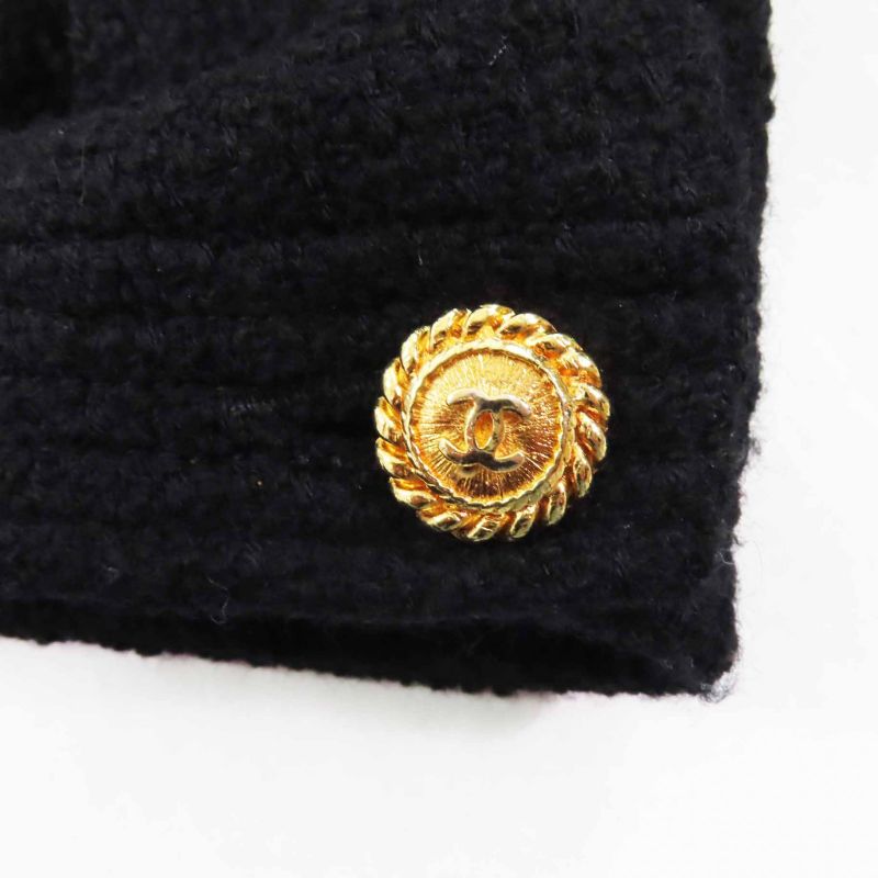CHANEL Vintage Wool 100% Silk Lining No Collar With Coco Mark Gold Buttons
