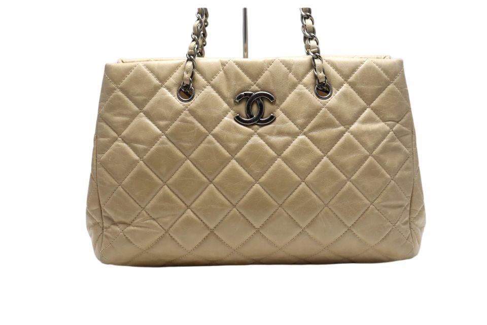 Chanel Quilted Leather Chain Shoulder Bag