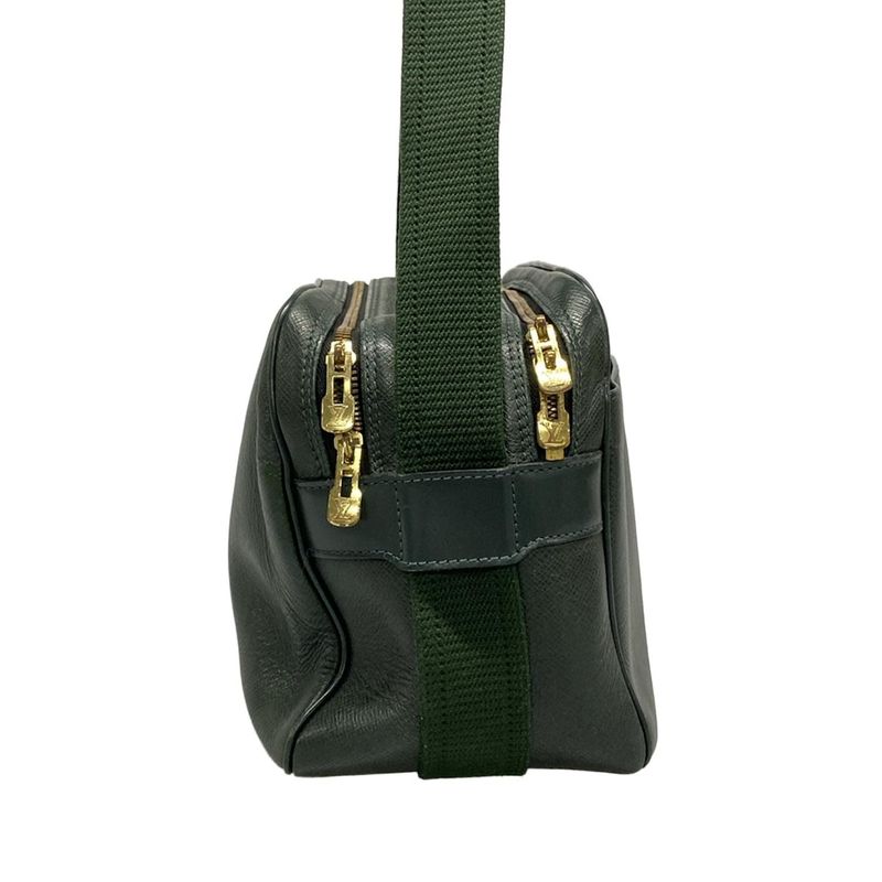 Louis Vuitton Taiga Reporter Shoulder Bag M30154 Epi Cair