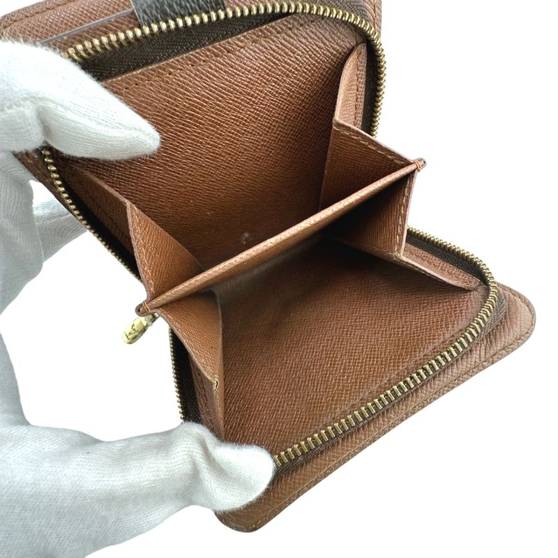 Louis Vuitton M61667 Monogram Compact Zipped Wallet With Zipped Card Pocket