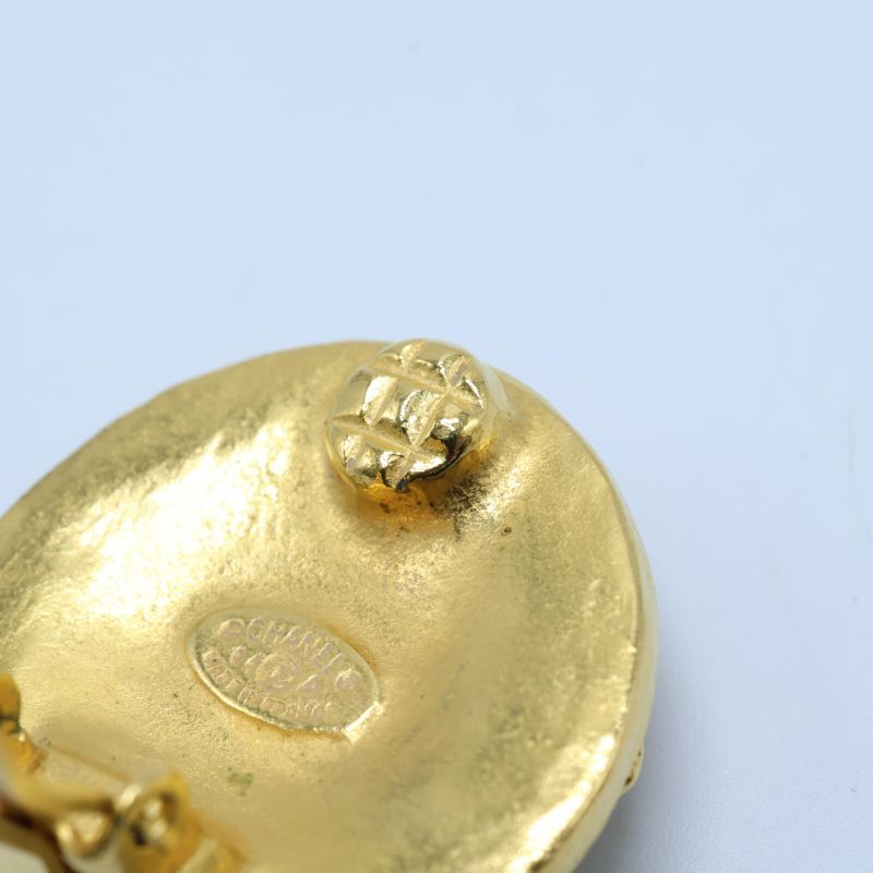 Chanel Beautiful 94A Coco Mark Leaf Round