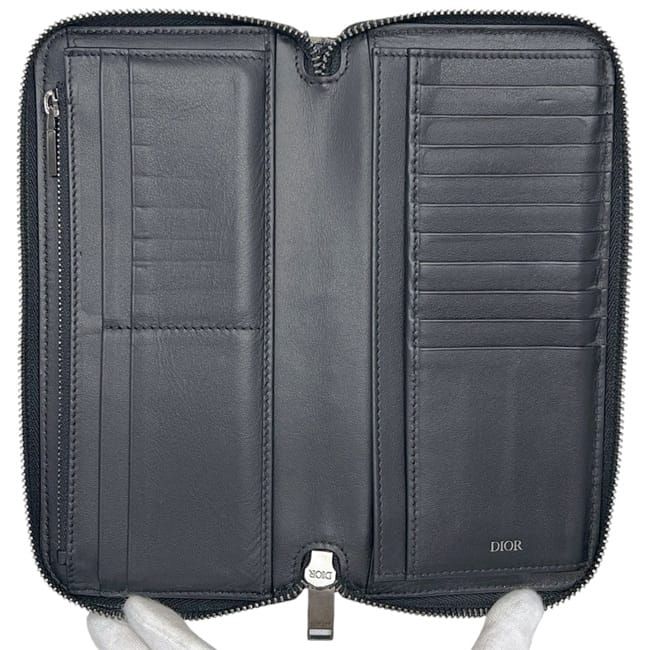 Christian Dior Round Zipper Long Vertical Wallet