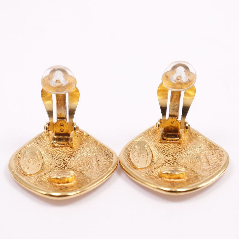 Chanel Rhombic Shape Matelasse Vintage Gold Plated Ladies 15.2g Earrings