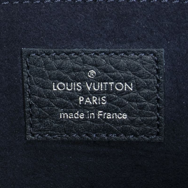 Louis Vuittonpochette Jules Navy Taurillon Cles Mann Scuff Zar A