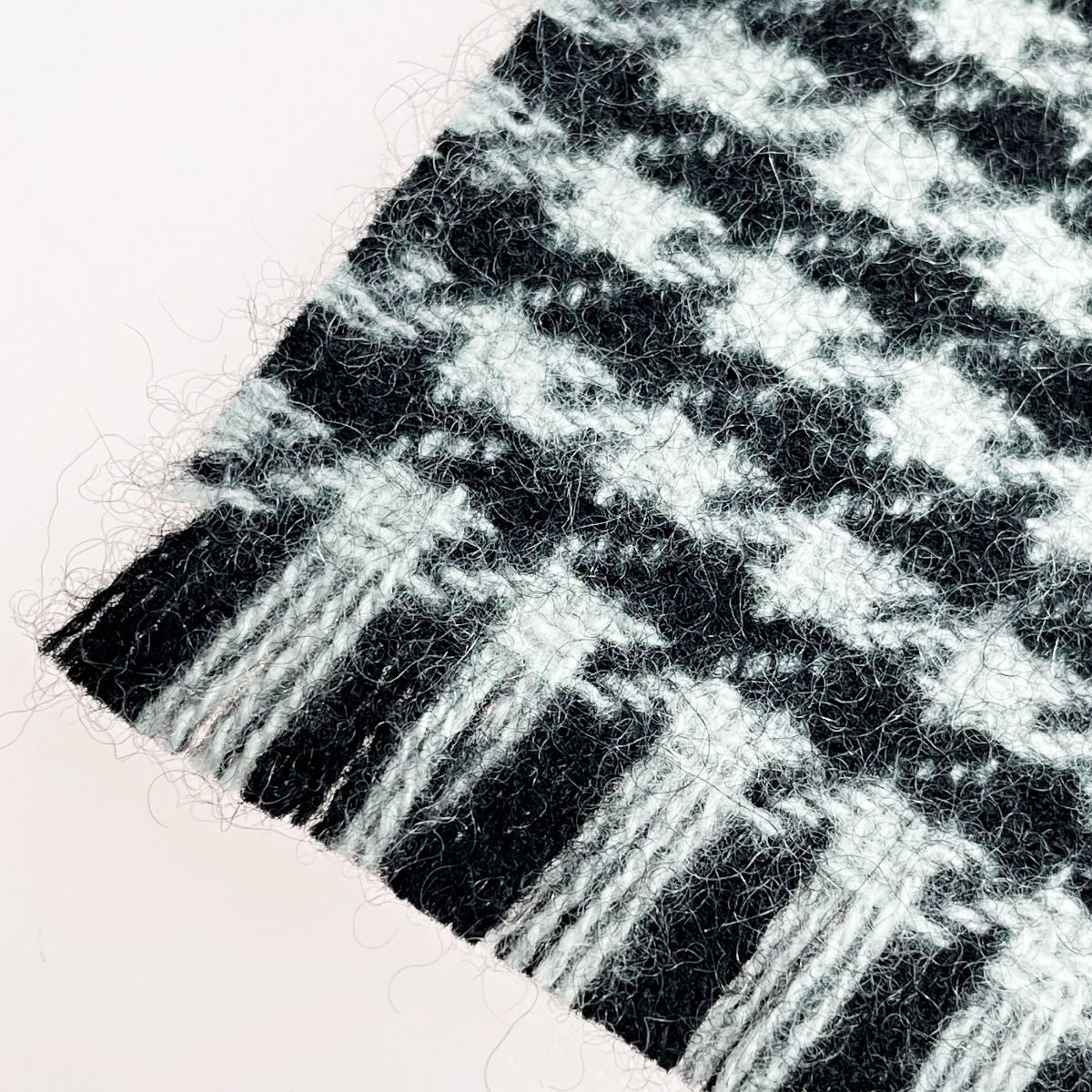 Chanel Stole Black Gingham Check Wool X Cashmere Women's