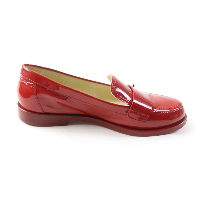 CHANEL G30708 Round Toe Patent Leather Loafers With Coco Mark Hardware Red